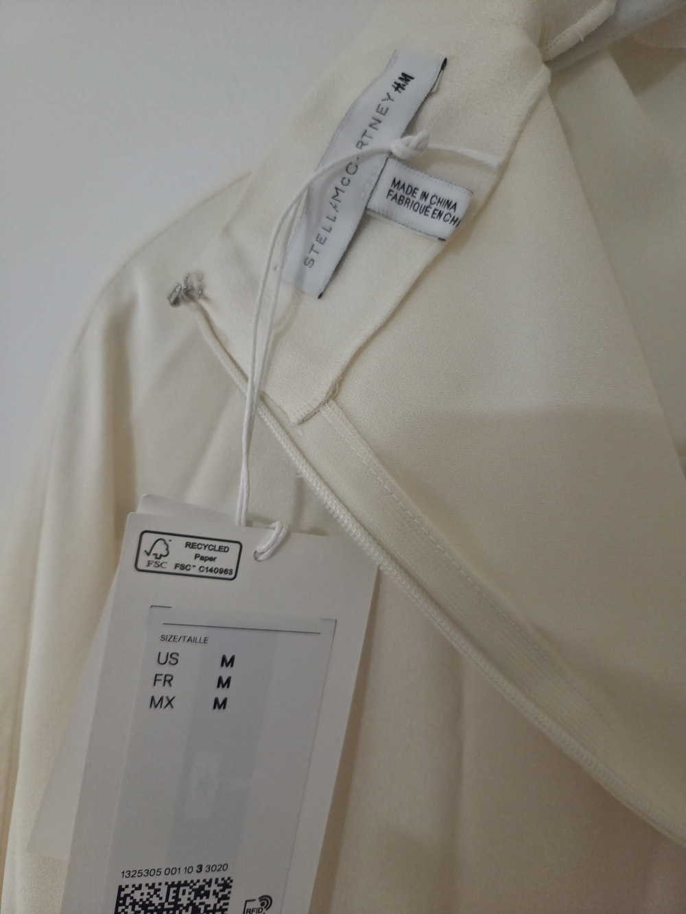 Stella McCartney H&M Satin Cape Dress - Picture 6 of 7